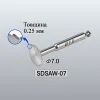 Metal shaft tool with a serrated wheel; labels show Ø7.0 and thickness 0.25 mm, product SDSAW-07, with a magnified edge detail